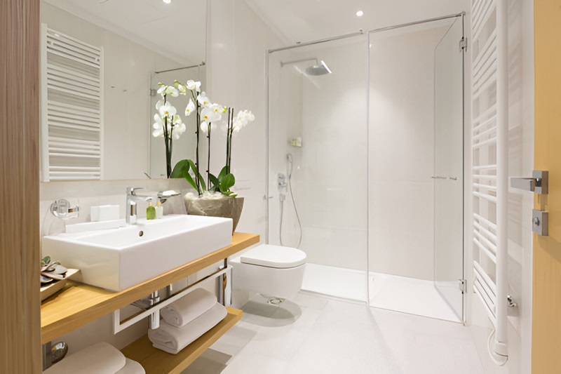 Basic Vastu for Bathroom by Dr. Aditya Shastri, the Best Vastu Specialist in Mumbai, India.
